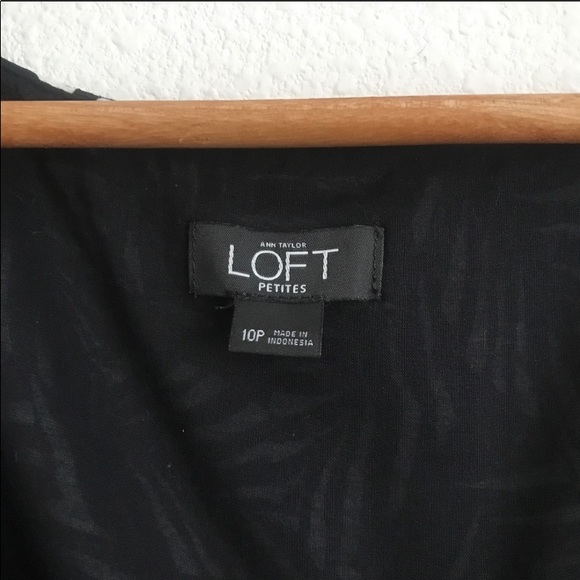 Loft by Ann Taylor Petites Romper Wrap Sz 10P - Picture 3 of 4